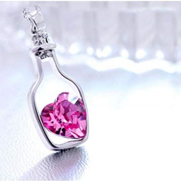 Brand new necklace with Love Drift wine perfume bottle pendant. Blue - Picture 6 of 8